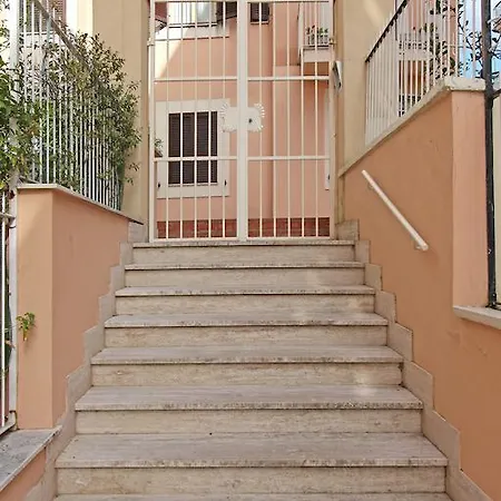 La Casa Felice A San Pietro Bed and breakfast